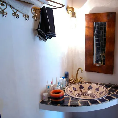 Casa Do Meio Do Mundo